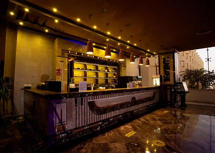 Курортный комплекс Amc Royal & 5*
