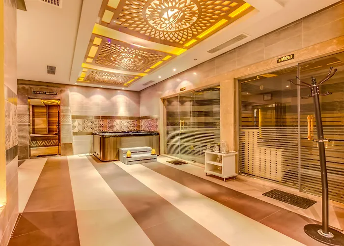 Amc Royal & Курортный комплекс 5*